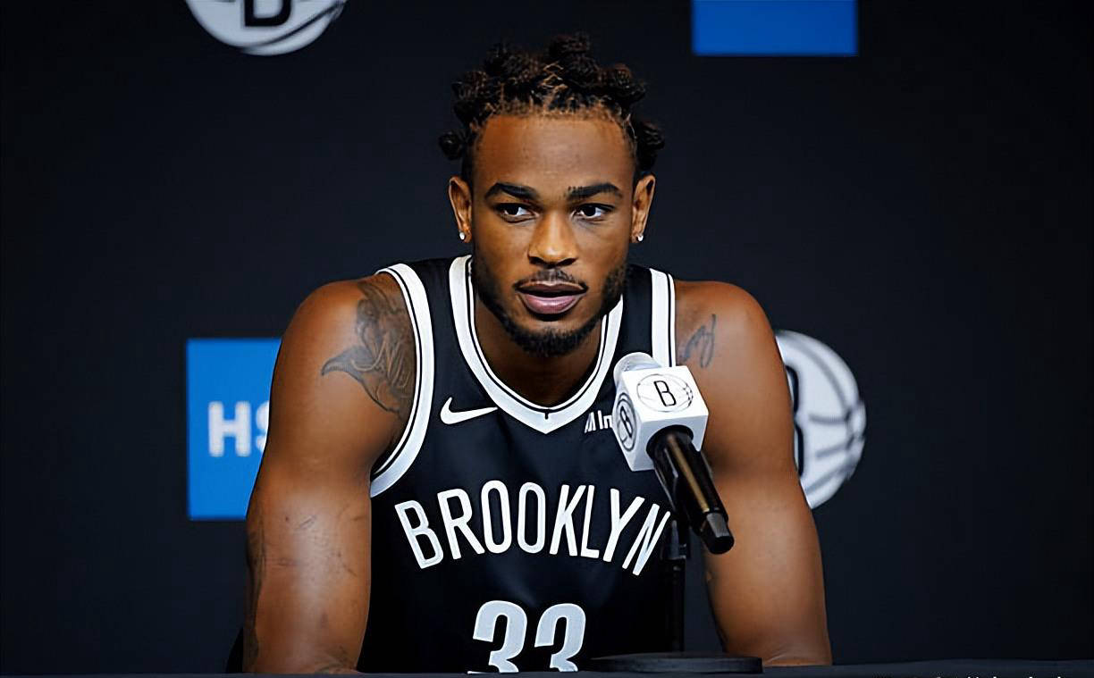 克拉克斯顿, 托马斯今年, 得轻松许多