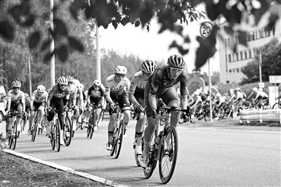 AA, 上飞驰 AA, 上飞驰